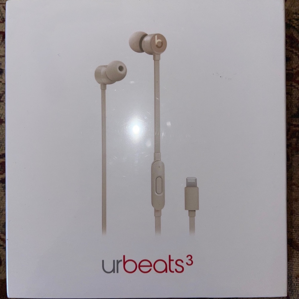 Ur beats 3 wired. Satin gold factory sealed